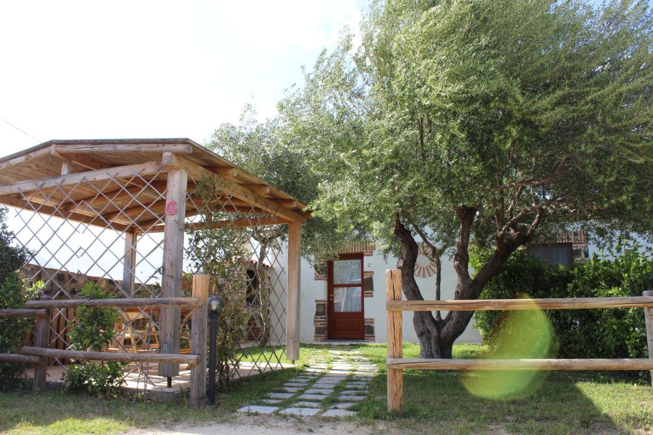 אורוסיי Casa Vacanze Sisuledda מראה חיצוני תמונה