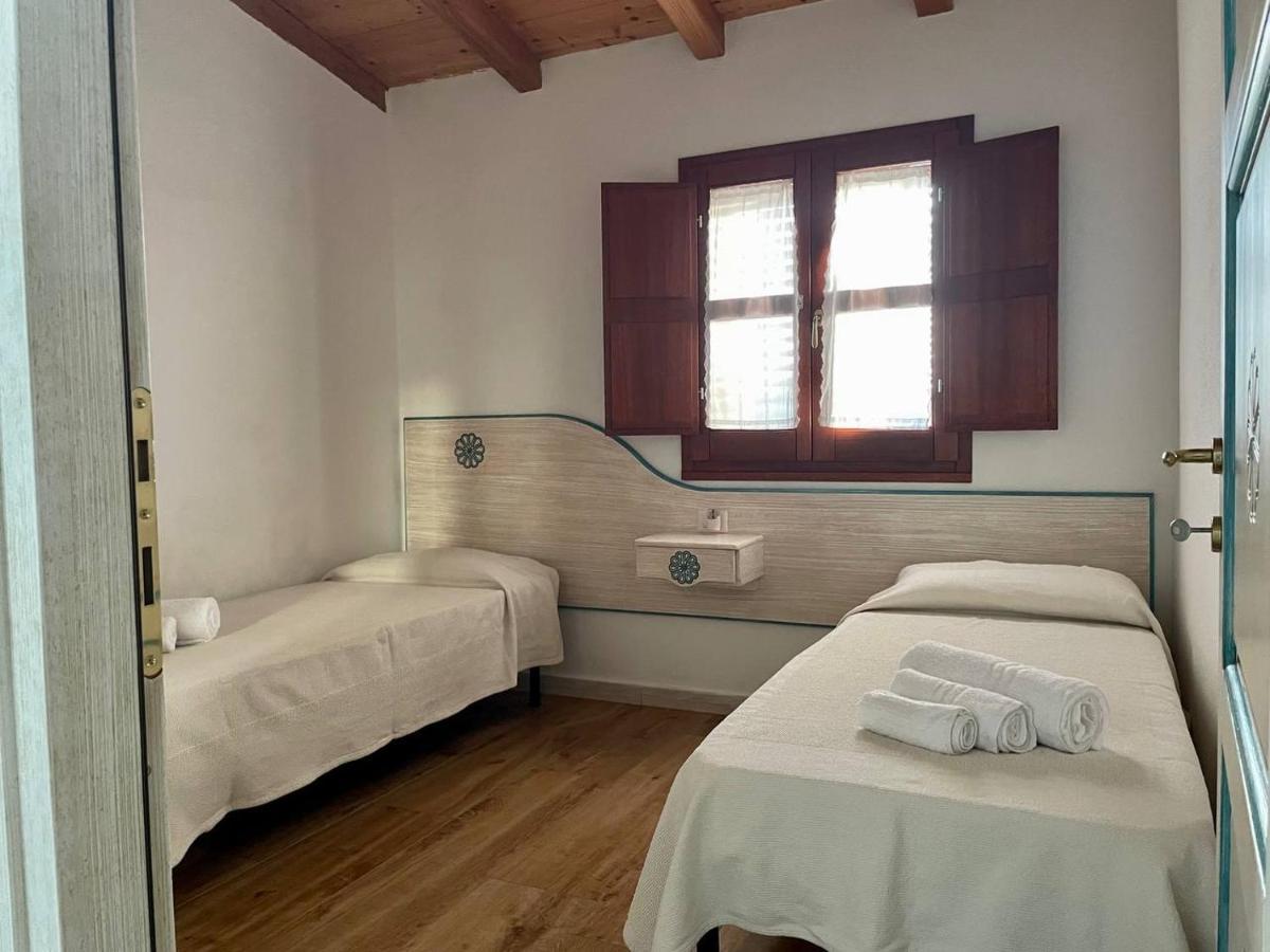 אורוסיי Casa Vacanze Sisuledda מראה חיצוני תמונה