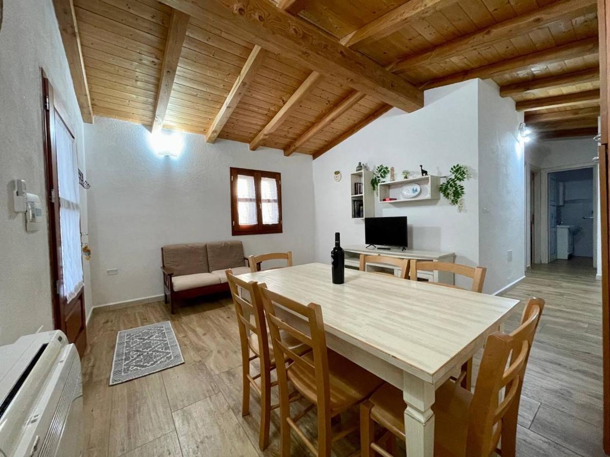 אורוסיי Casa Vacanze Sisuledda מראה חיצוני תמונה